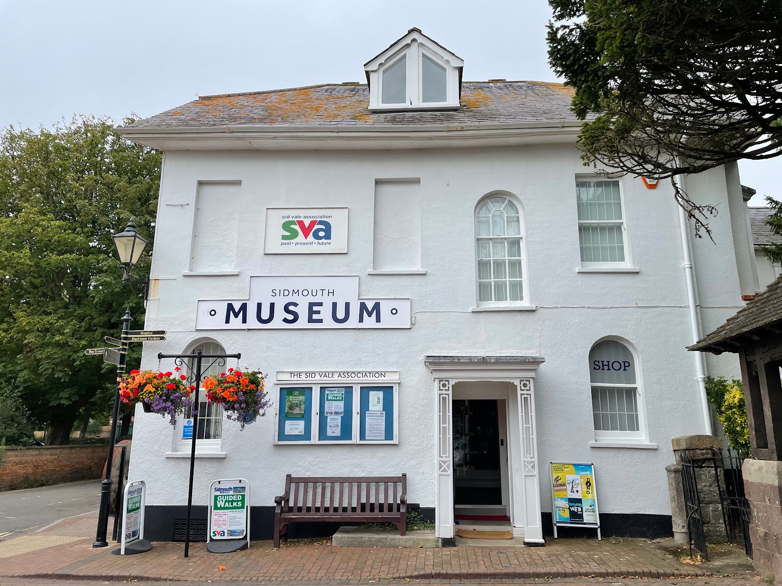 https://whatremovals.co.uk/wp-content/uploads/2022/02/Sidmouth Museum-300x225.jpeg